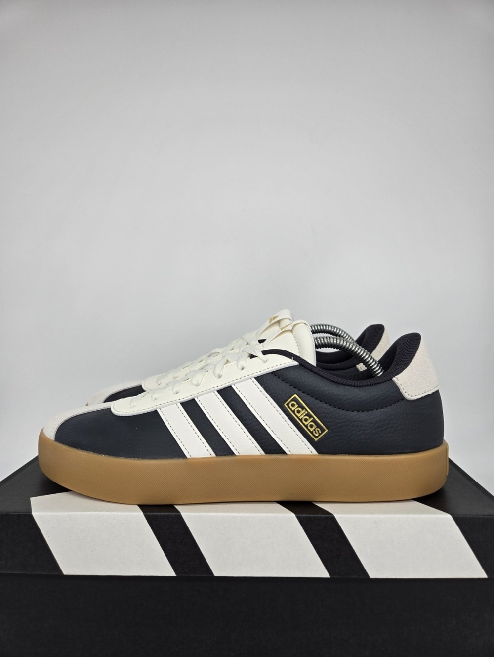 Adidas Men's VL Court 3.0 JR8638 Carbon Core White Gold Metallic Shoes Size 11